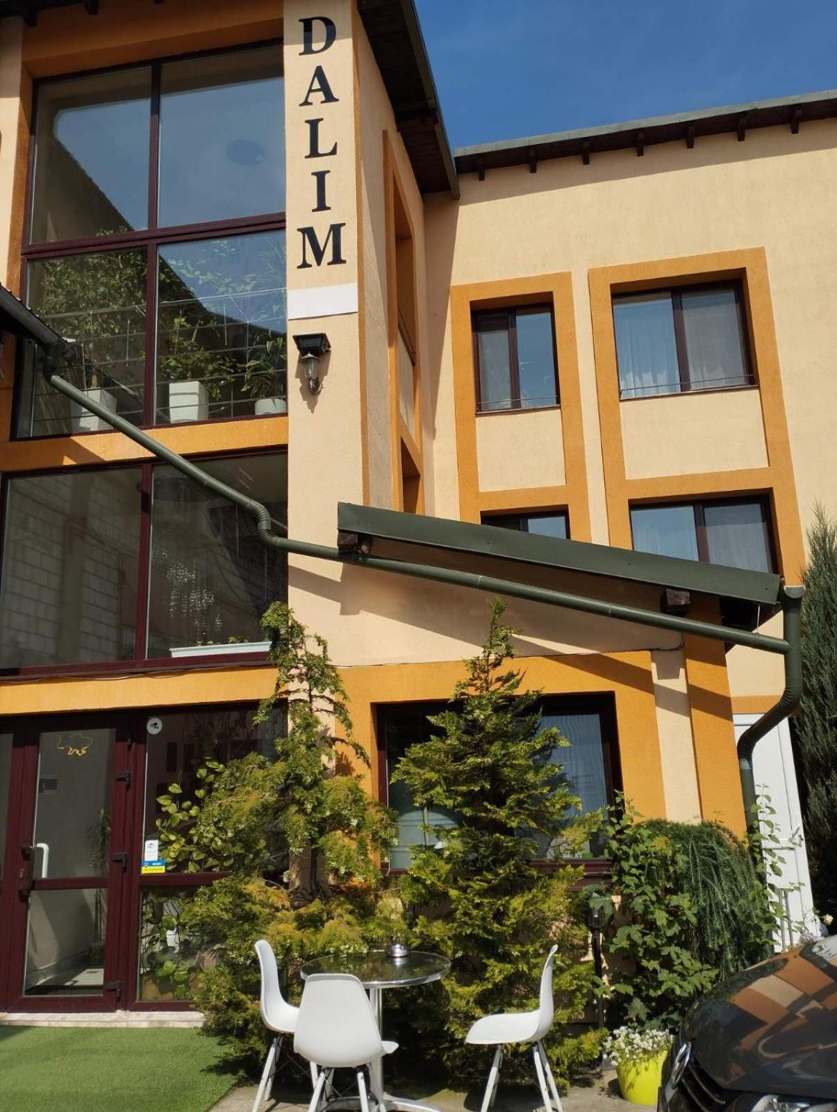 Dalim Hotel Duliby Exterior photo